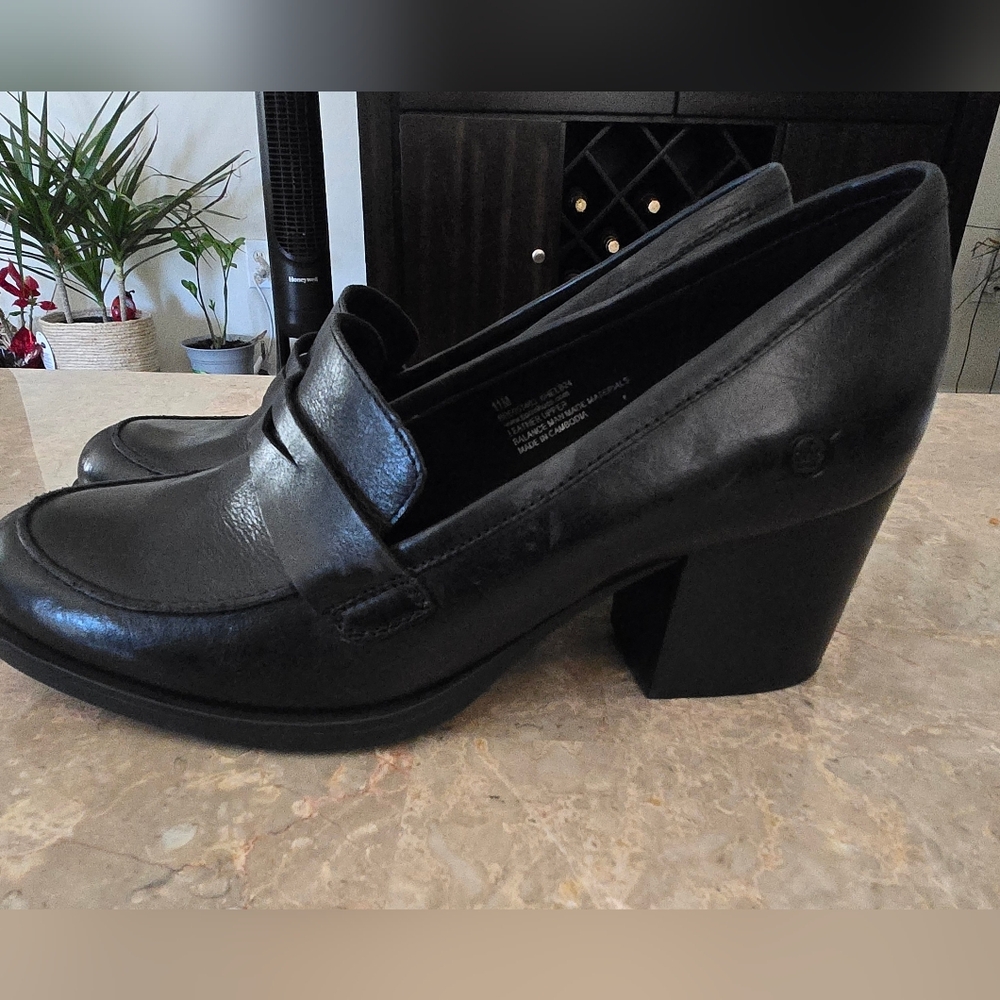 BORN Women's Kasi.   Size 11  Women's - Picture 11 of 11